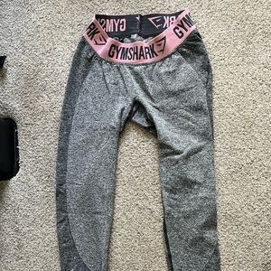 Grey gym shark leggings